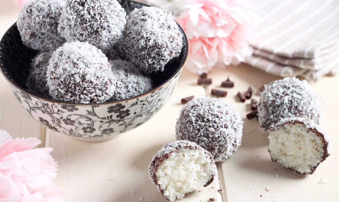 Tronchetto Di Natale Al Cocco.Bonbon Al Cocco E Cioccolato Chiara S Cakery