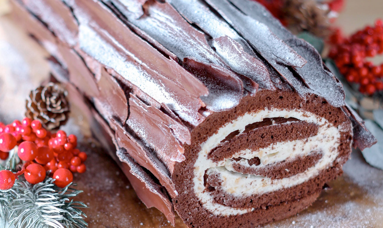 Tronchetto Di Natale Di Sal De Riso.Tronchetto Natalizio Al Cacao E Cocco Caramellato Chiara S Cakery